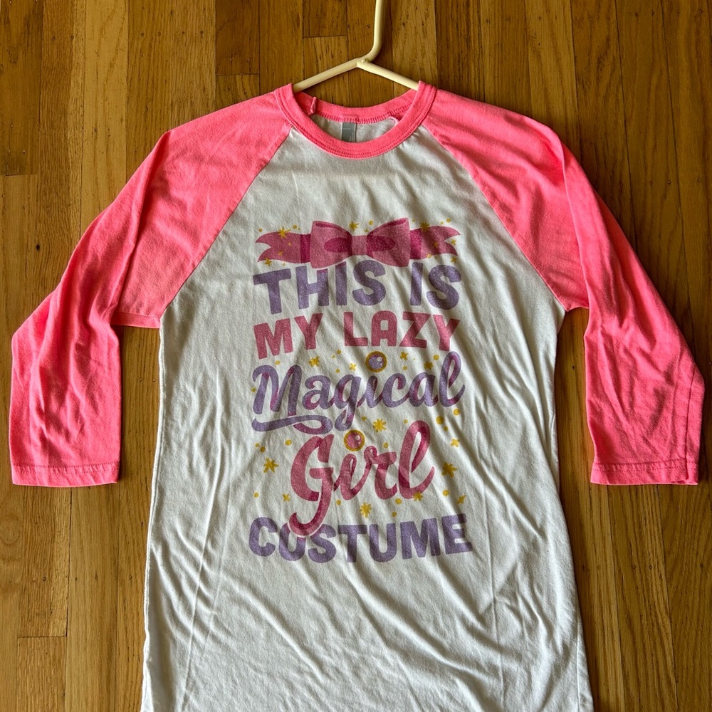 3/4 sleeve t shirt